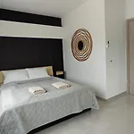 Anesi & Apartament Leptokarya (Pieria)