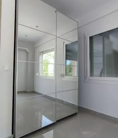Apartament Anesi & *