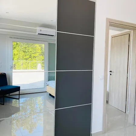 Apartman Anesi & Leptokariá