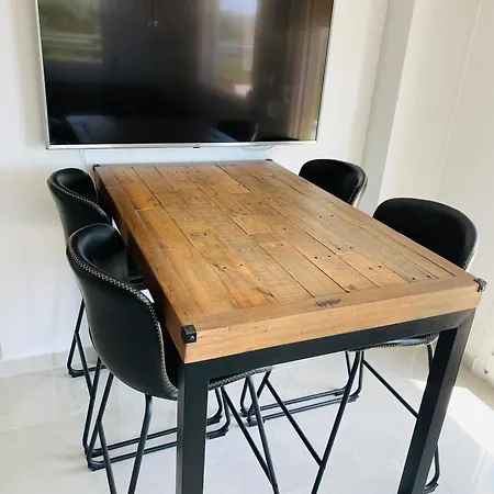 Anesi & Apartamento *